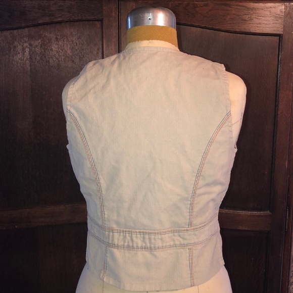 Vest - Picture 5 of 5